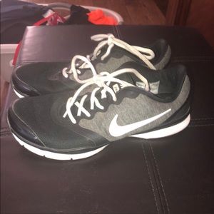Women’s size 9 Nike’s
